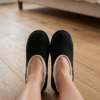 HN-Hornito Negro con Blanco 01 Hornito Cozy Feet