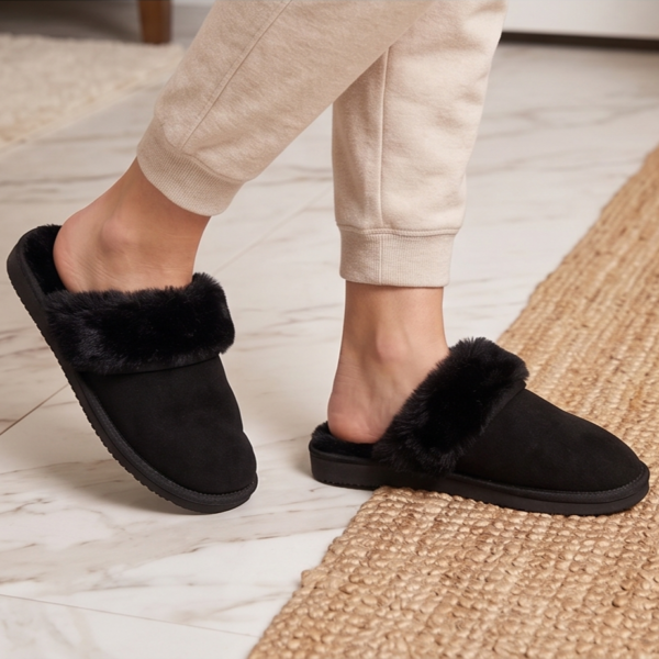 PP-Pantufla Peluche Negra ( 220) 02 Pantufla Peluditos